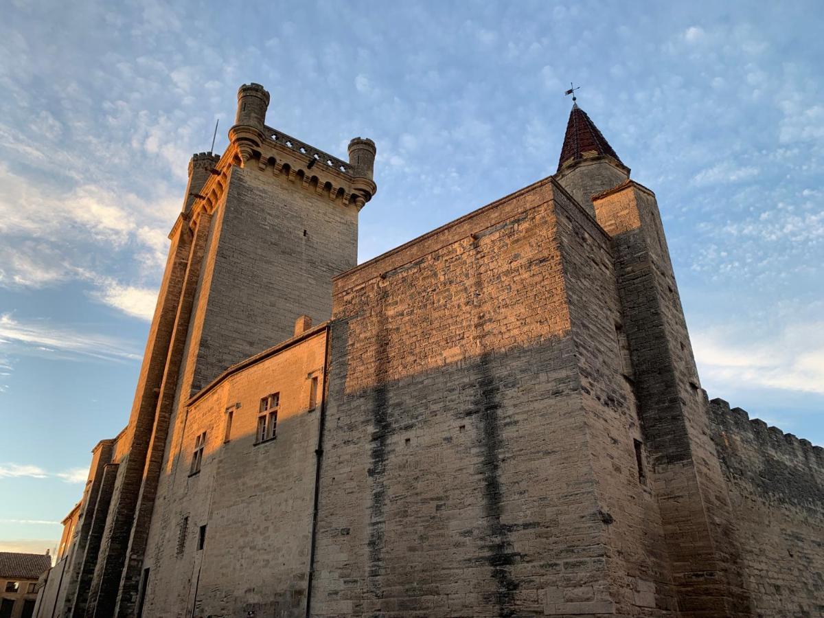 Appartement De Charme Dans Le Coeur Historique D'Uzes Exterior photo