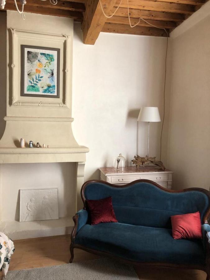 Appartement De Charme Dans Le Coeur Historique D'Uzes Exterior photo